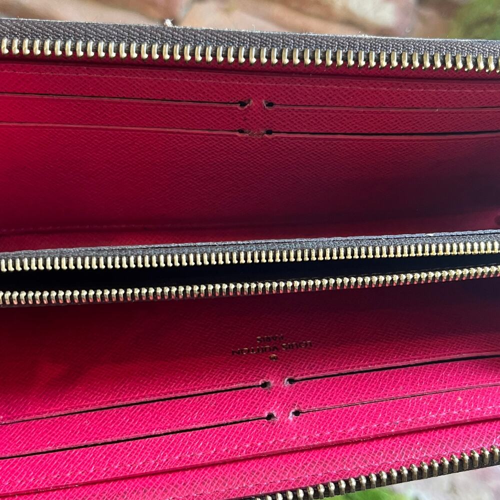 LOUIS VUITTON Clemence Fuchsia Monogram Canvas Wallet - Picture 5 of 13